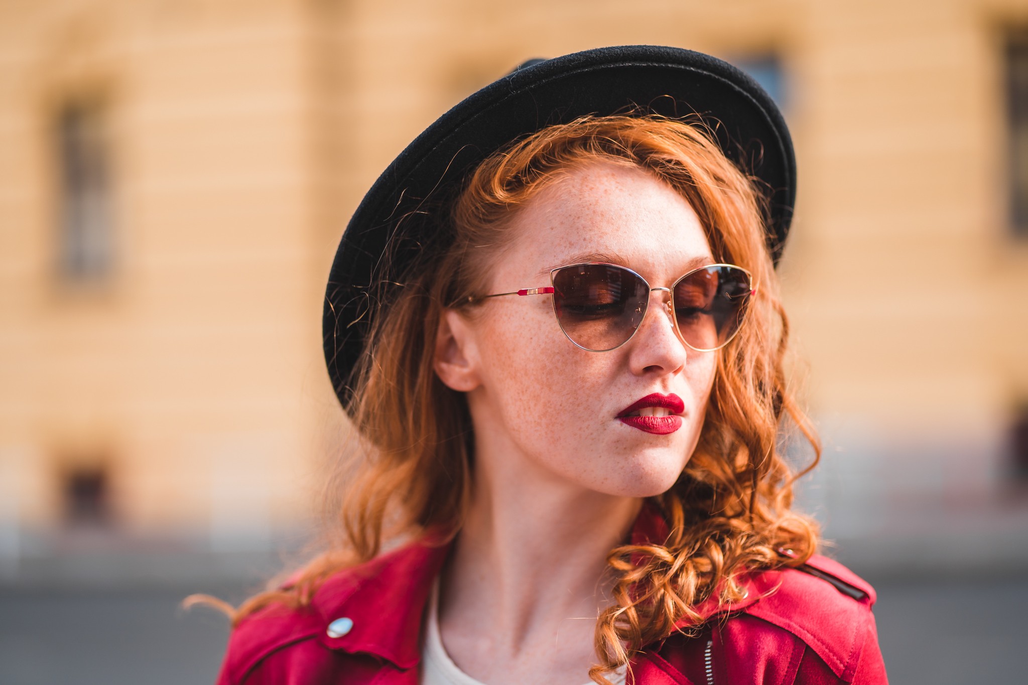 Carolina herrera lunette de soleil femme hot sale